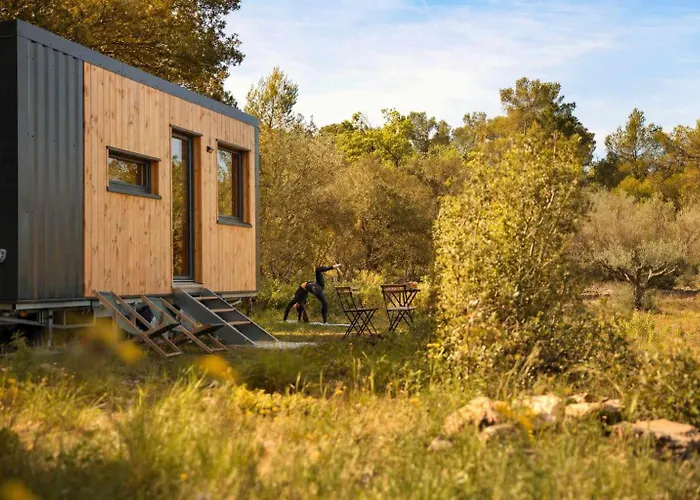 Homnest - Melodie Provencale - En Sainte-Baume